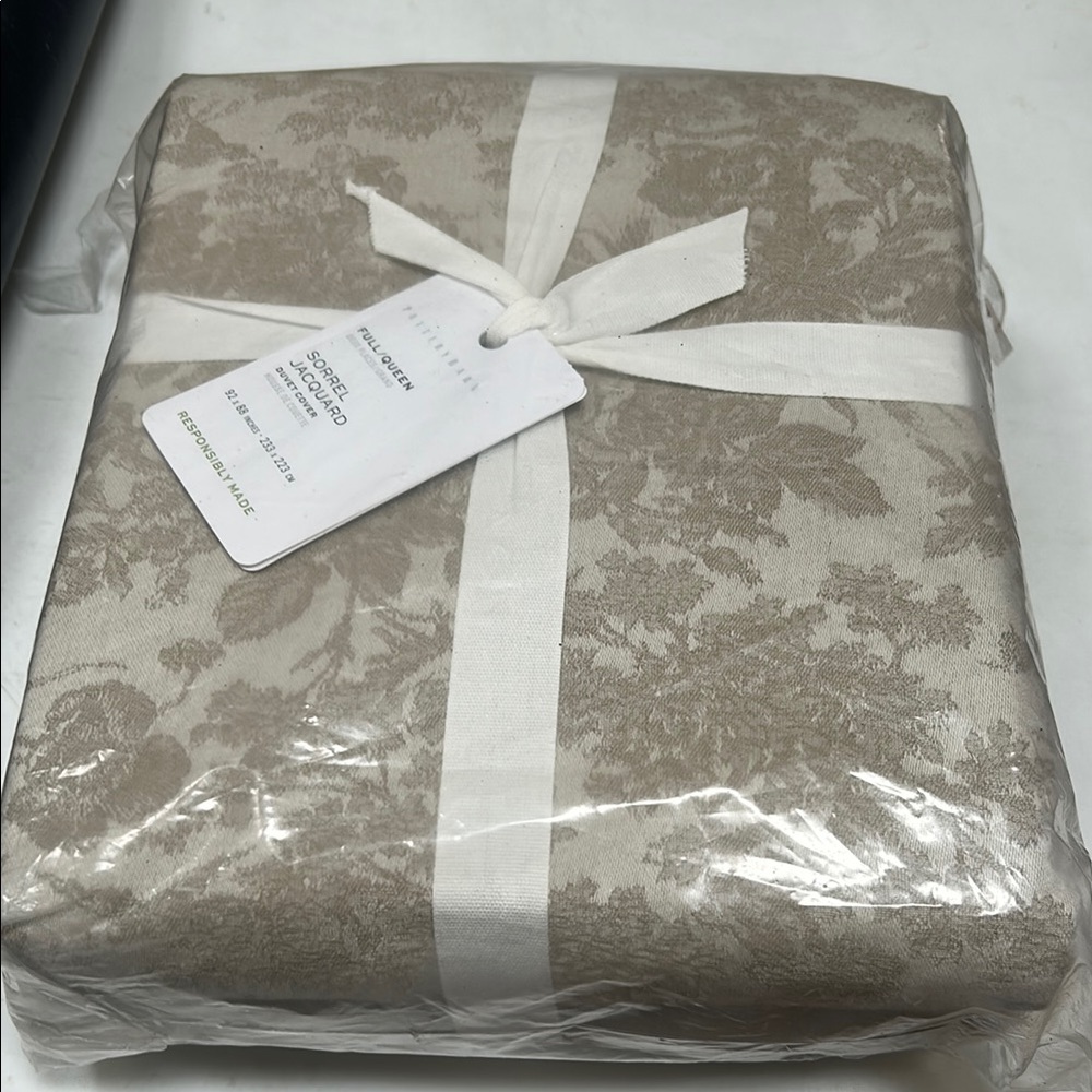 New Pottery Barn Sorrel Toile Jacquard Full / Queen Duvet Cover Flax NWT